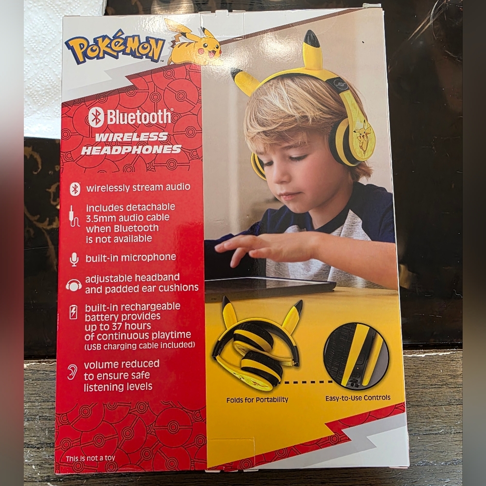 Pokemon Kids Bluetooth Headphones, Wireless Headphones with Microphone - Picture 5 of 5